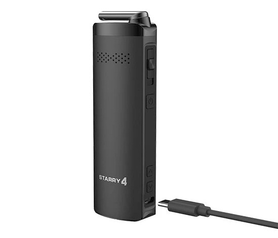 X-MAX Starry 4 posiada port USB C do ładowania